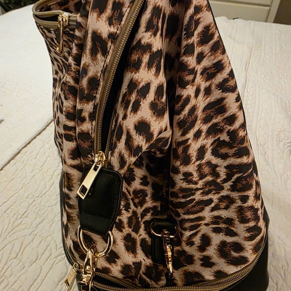 Leopard Print Women's Travel Bag with Black & Gold Accents - Picture 7 of 8